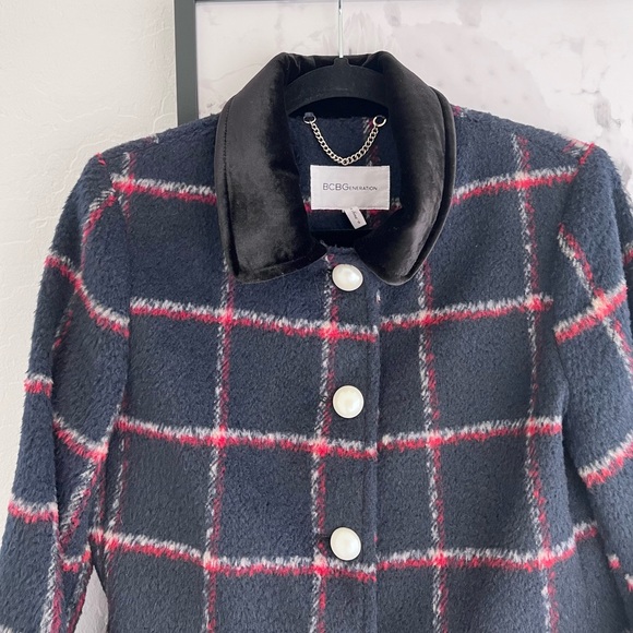 BCBGeneration Navy Plaid Velvet Trim Warm Winter Coat size Small - Picture 3 of 12